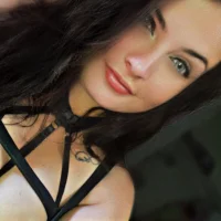 Nwgirl webcam