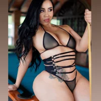 emily-Hornyy Adlı Modelin Avatarı