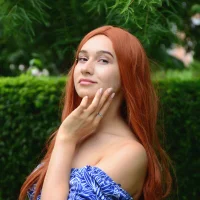 รูปอวาตาร์ของ Camilla__Noor