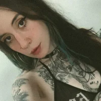 Coraline15's Profile Pic