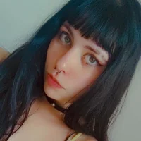 whore_3ipples's Profile Pic