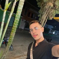 Deret18's Profile Pic