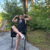 Timikomar's Profile Pic