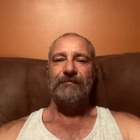 Профилна снимка на tommydaddy0330