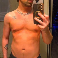 _wh0aaa_itsJ's Profile Pic