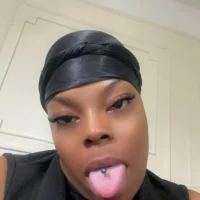 Almandsjoy26's Profile Pic