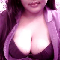 avelinia's Avatar Photo