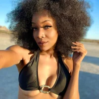 CherryRedd's Profile Pic