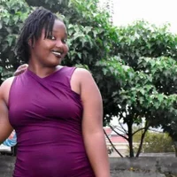 Fifihuja's Profile Pic