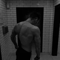 SashAcred Φωτ, Προφίλ