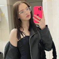 Maria_Miles's Profile Pic