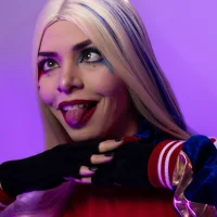 Cassie_Cage Adlı Modelin Avatarı