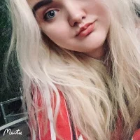 HollyDollyn's Avatar Pic