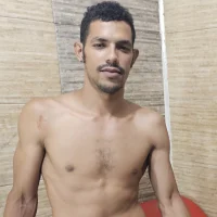 guyeifmaxiro's Profile Pic