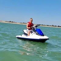 Leloupblanc8's Profile Pic