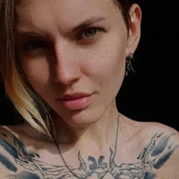 A_stacey_hot01