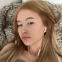 Gambar Profil DianeCarson