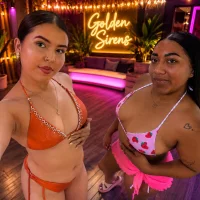 Goldensirens222 webcam
