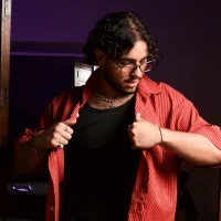 Enzo_bossJS Adlı Modelin Avatarı