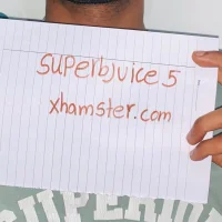 รูปโปรไฟล์ของ SuperbJuice5