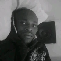 Munnyobi Φωτ, Προφίλ