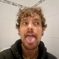 Lucyloo7799's Profile Pic