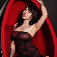 evarayx's Profile Pic
