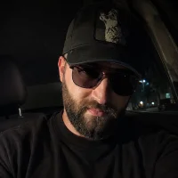 PurpleQueenn's Avatar Pic