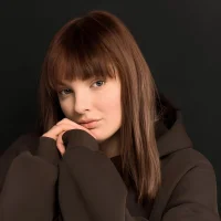 AmberRener's Profile Pic