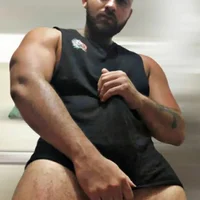 รูปอวาตา  ร์ของ aronmiller404