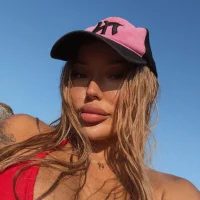 MillaCandy's Avatar Pic