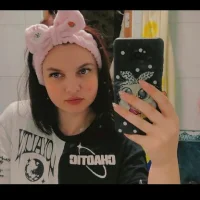 Gambar Profil Bond_girl07