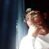 Webcam-Model 8ythvdb