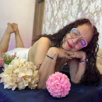 agatha_ross26's Avatar Pic