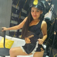 __1Sofia's Profile Pic