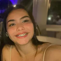 Slika avatara modela SophieRoyals