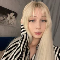 pinky_p1e Φωτ, Προφίλ