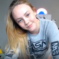 kristinamarie0's Avatar Pic