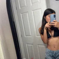 little_miss, вебкам-модель Stripchat