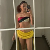 Yanker_andrea 头像图片