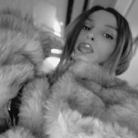 Slika avatara modela MinnieDrew