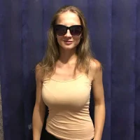 ElenaSixtyNine's Profile Pic