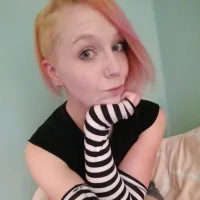 mollyrockit's Profile Pic