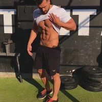 Amro1900's Profile Pic