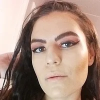 Emmapartygirl's Profile Pic
