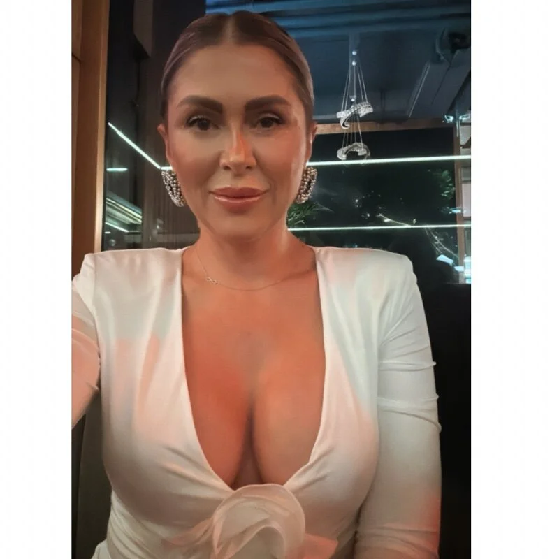 Evelyn_Anya