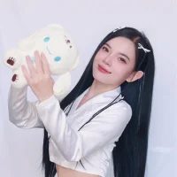 onlyLuna2003's Profile Pic