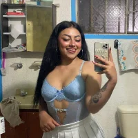 Zarah_Collins' Avatar Pic