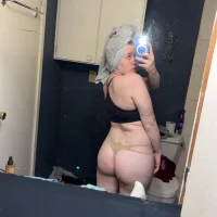 Cutie698's Profile Pic