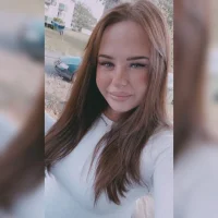 Queenieml's Profile Pic
